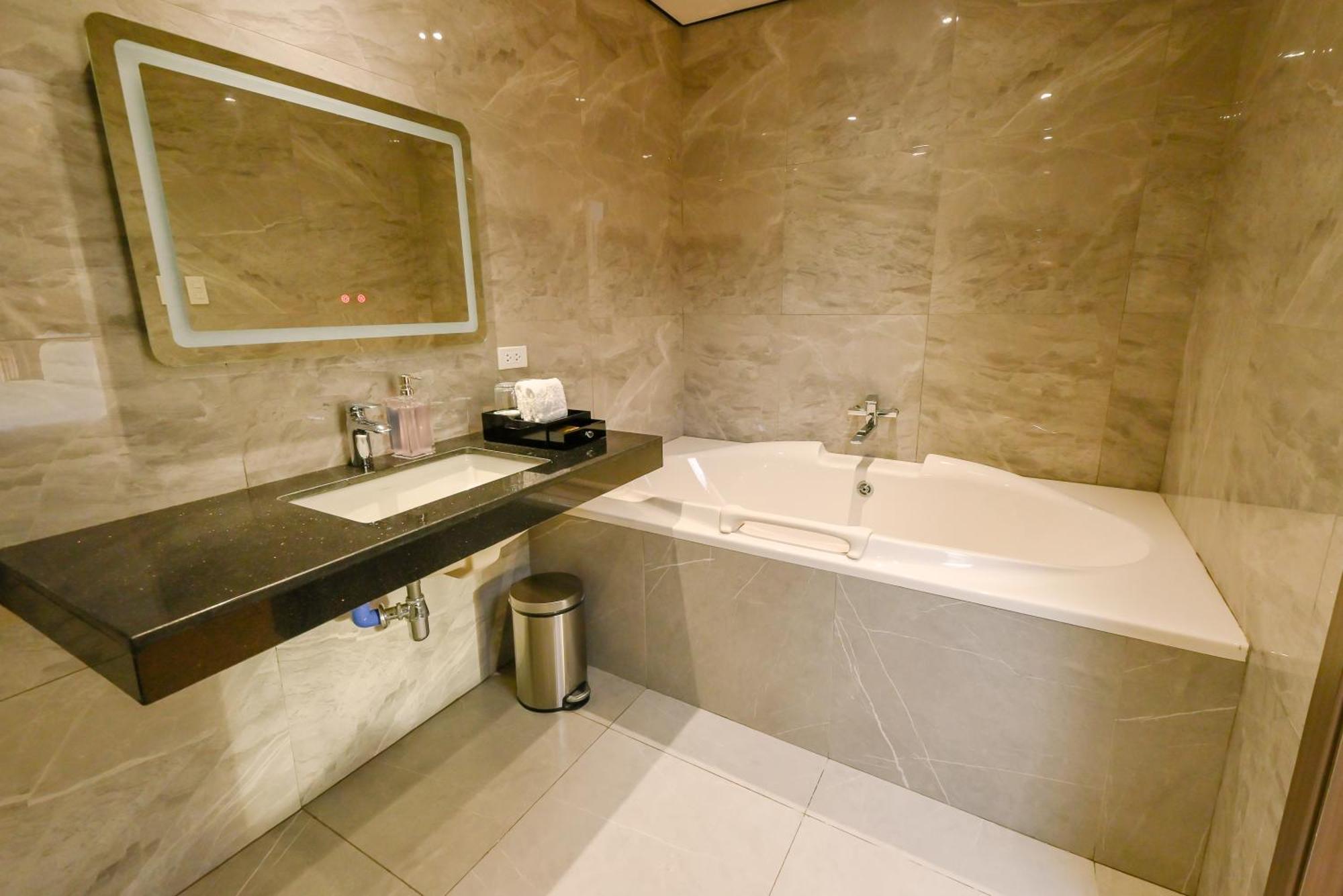 Ardenhills Suites Ciudad Quezon Exterior foto